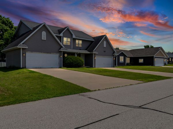 1555 Hickory St, Unit 1557, Rockland, WI 54653