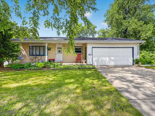 18 Ellie Circle, Madison, WI 53714