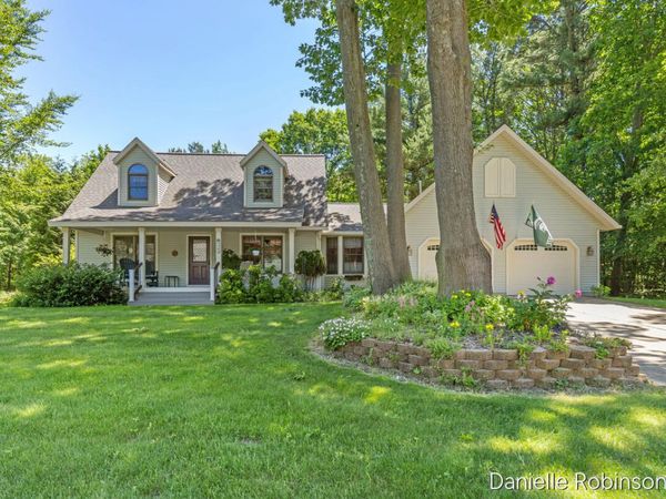 4260 Niles Avenue, Holland, MI 49424