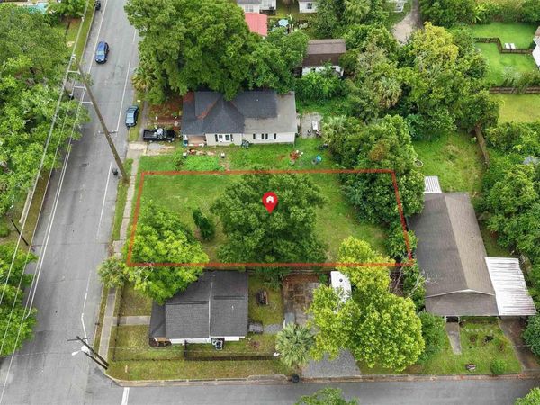 1900 W Jackson St, Pensacola, FL 32501