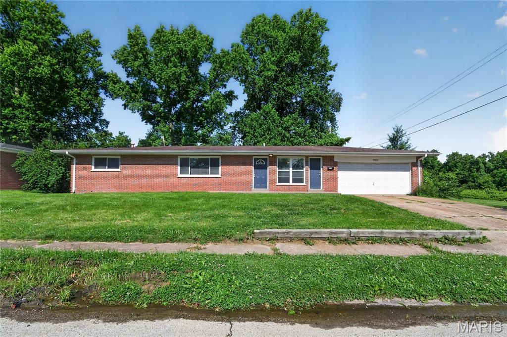 9503 Yorktown Drive, Saint Louis, MO 63137 Main Photo