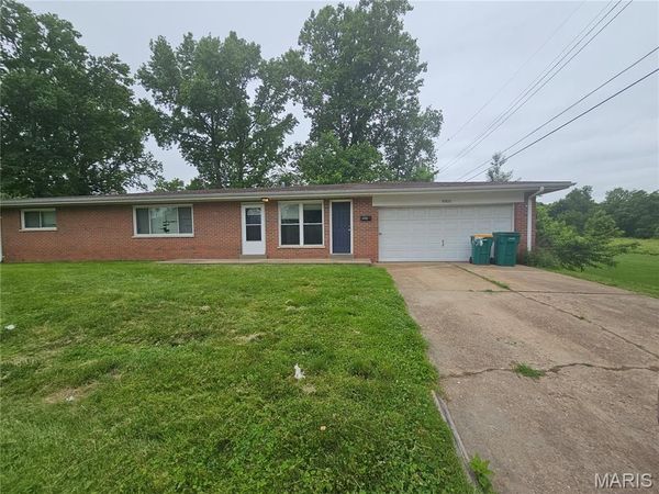 9503 Yorktown Drive , St Louis, MO 63137