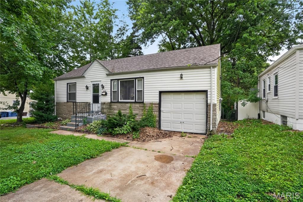 415 Millman Drive, Saint Louis, MO 63135 Main Photo