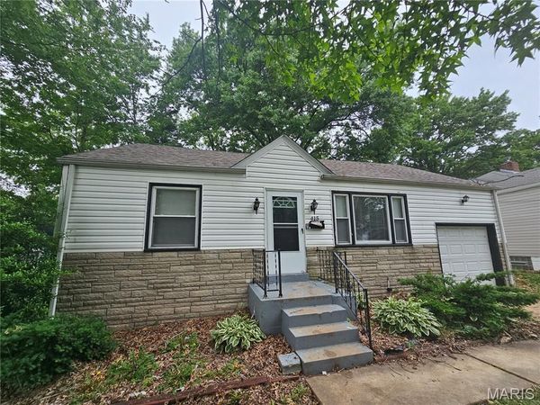 415 Millman Drive , St Louis, MO 63135