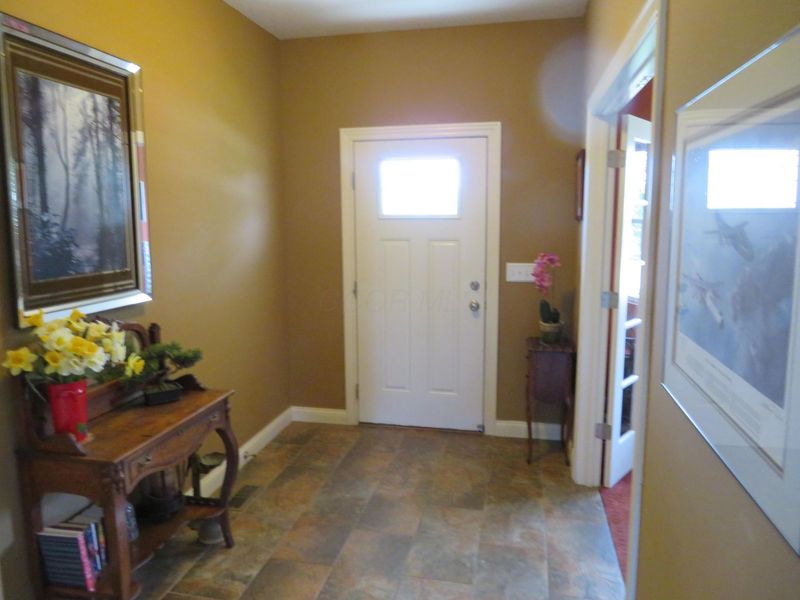 945 Farmington Lane , Delaware, OH 43015 Photo 4