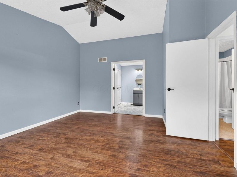 5988 Heather Glen Boulevard, Dublin, OH 43016 Photo 11