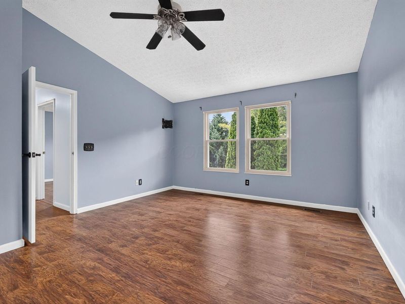 5988 Heather Glen Boulevard, Dublin, OH 43016 Photo 12