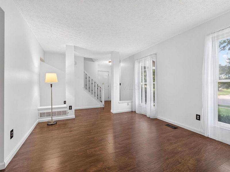 5988 Heather Glen Boulevard, Dublin, OH 43016 Photo 6