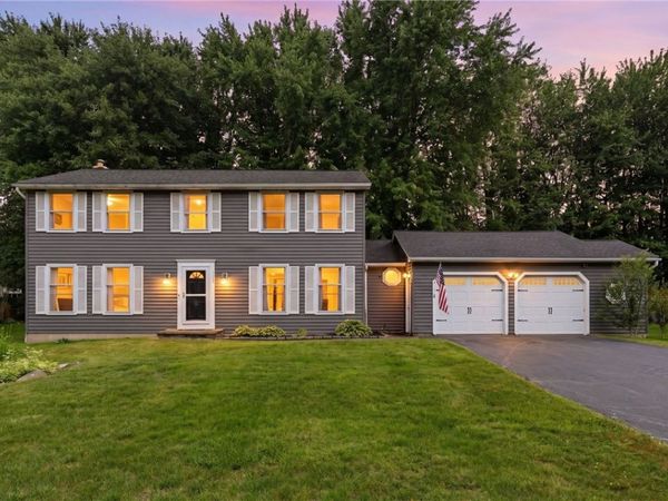 709 Audley End , Webster, NY 14580