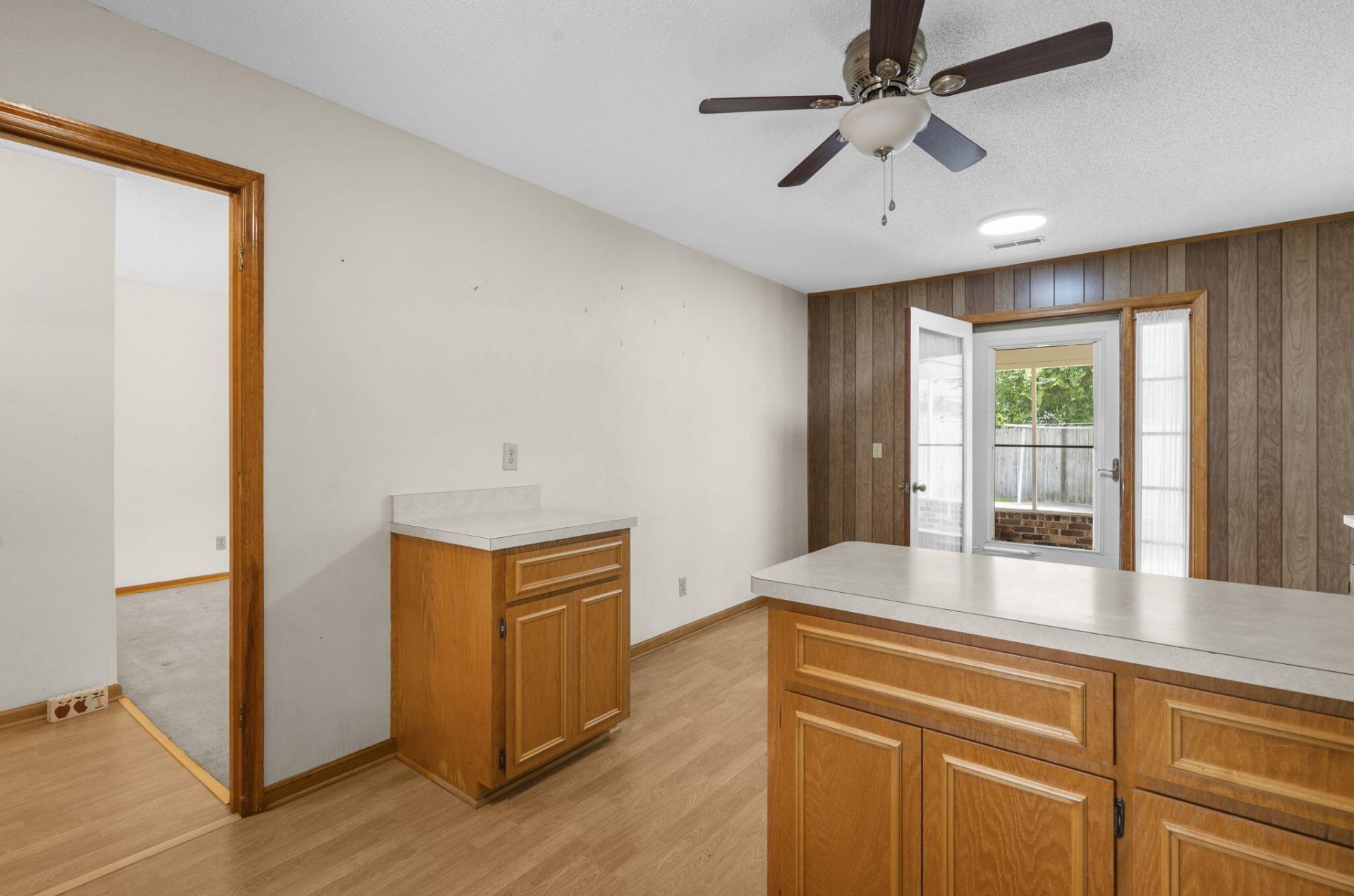 2 Elberton Avenue Photo 11