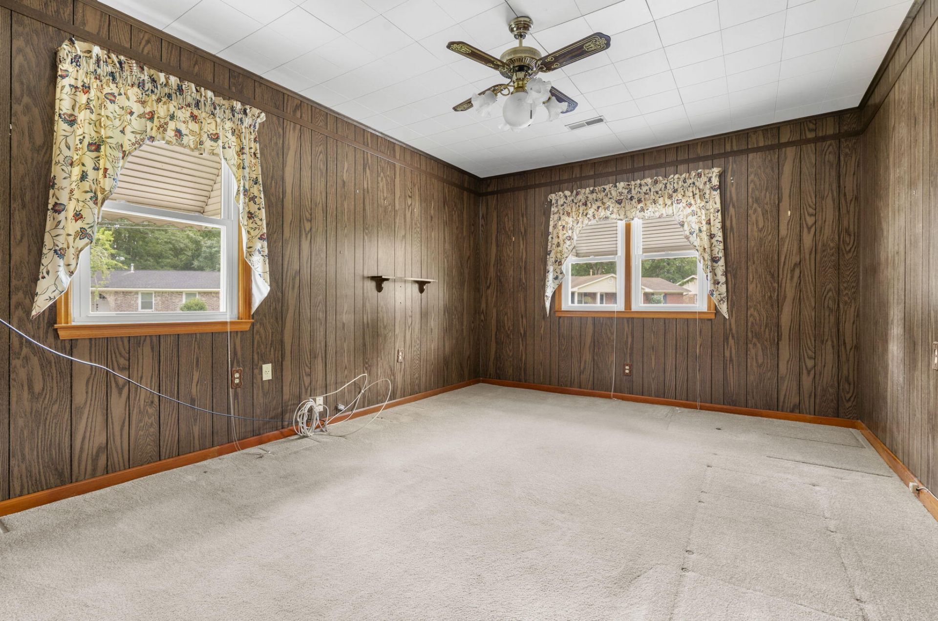 2 Elberton Avenue Photo 12
