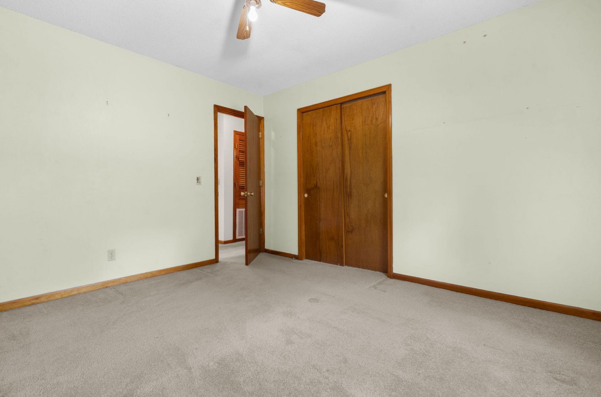 2 Elberton Avenue Photo 19