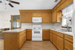 2 Elberton Avenue photo 4