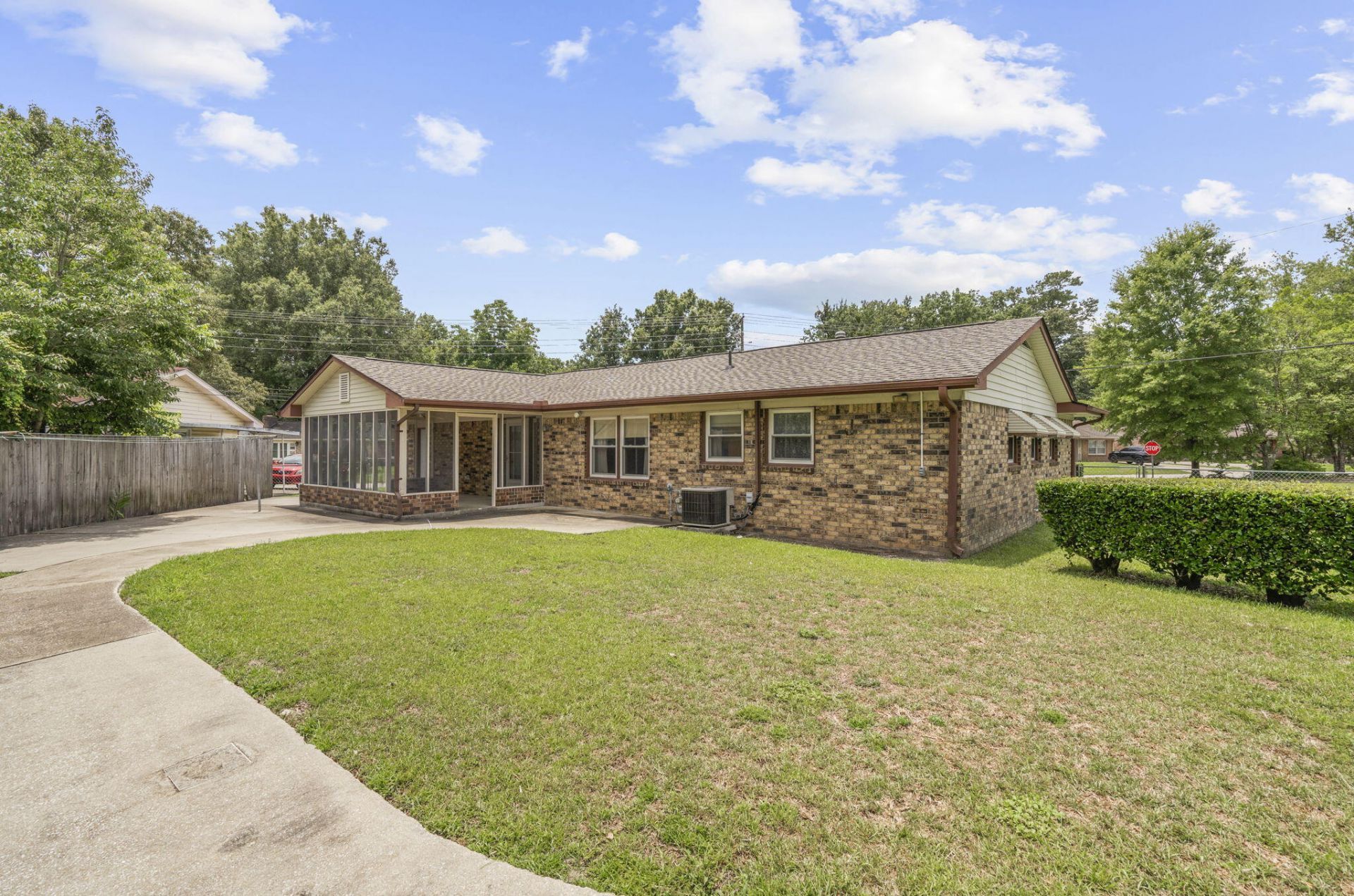 2 Elberton Avenue Photo 26