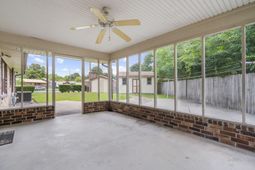 2 Elberton Avenue photo 4