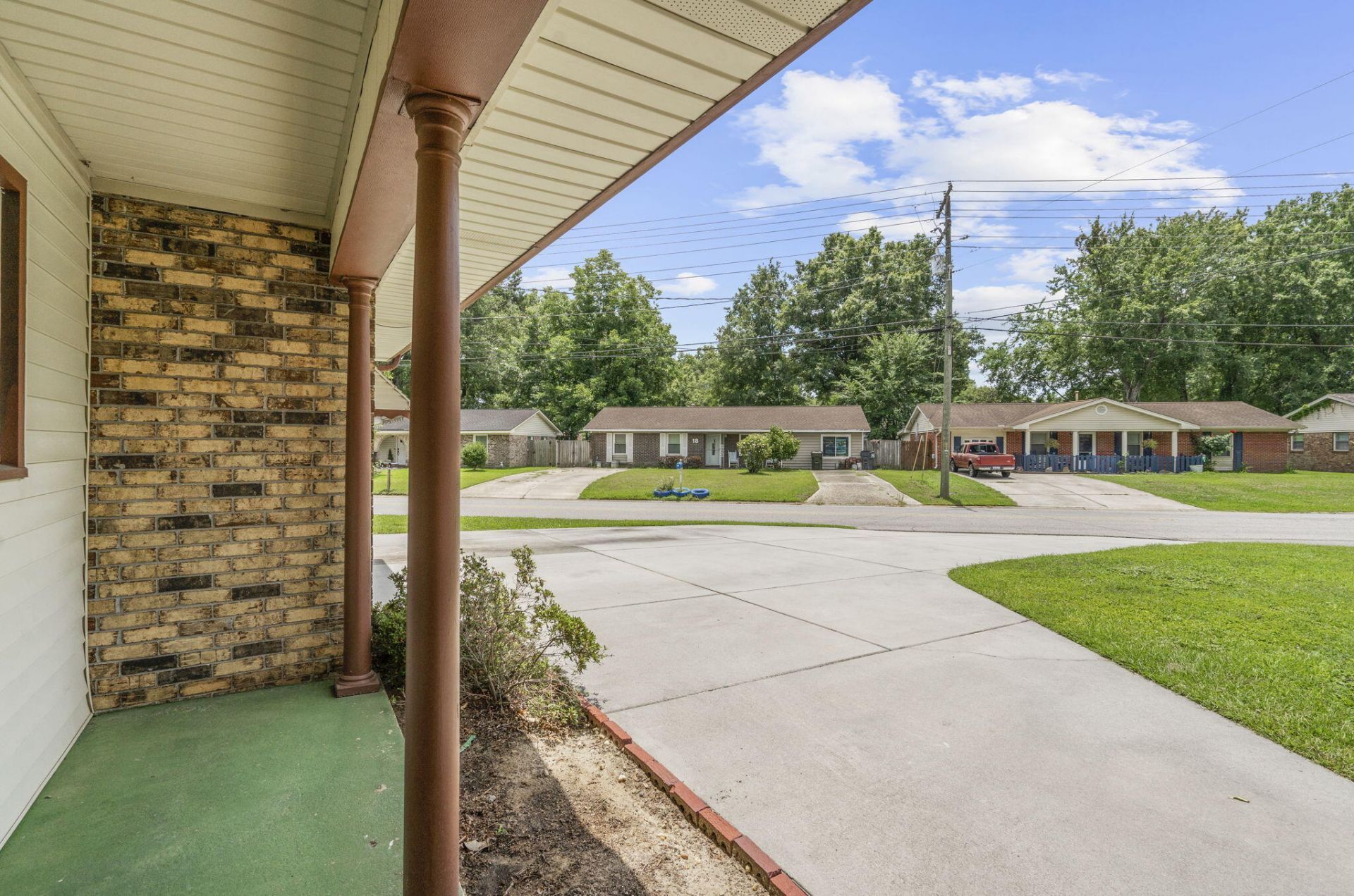 2 Elberton Avenue Photo 7