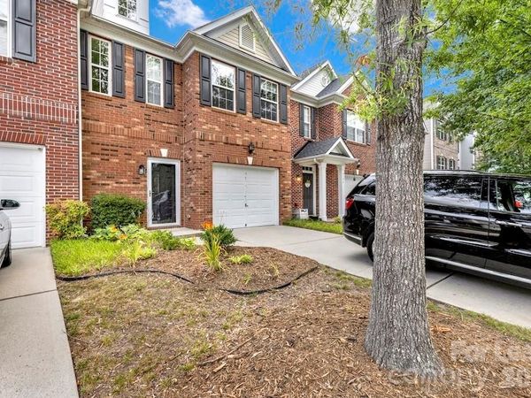 9598 Walkers Glen Drive NW, Concord, NC 28027