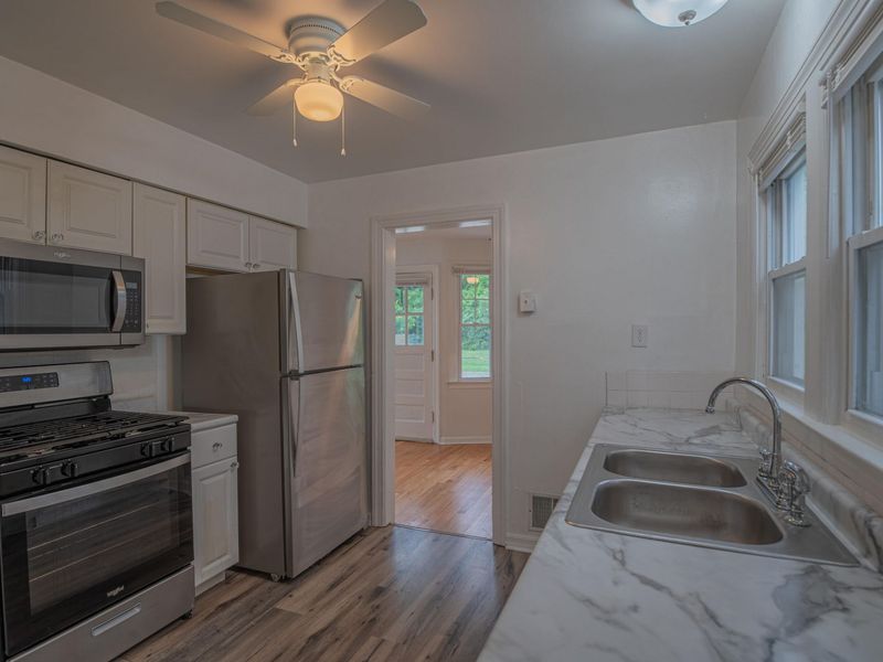 2883 Madison Avenue, Latonia, KY 41015 Photo 9