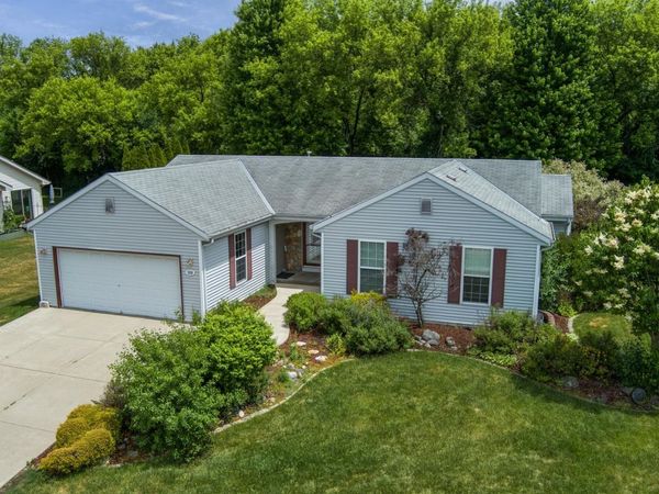 113 Mark Drive, Johnson Creek, WI 53038