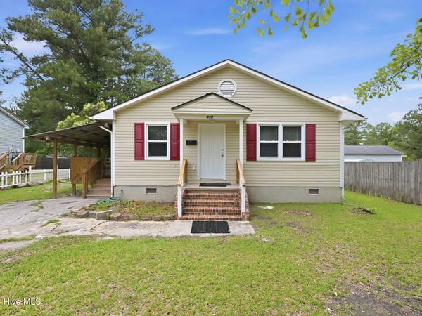 913 Fort Totten Drive , New Bern, NC 28560