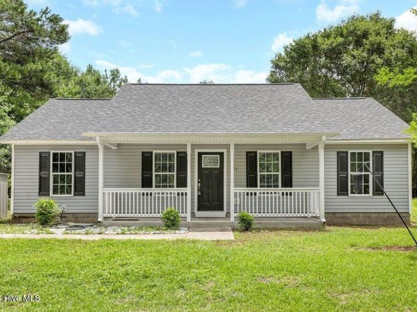 101 Joshua Aaron Trail , Richlands, NC 28574
