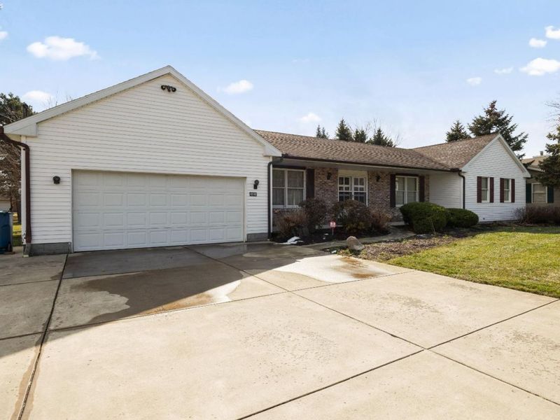5804 McCartney, Sandusky, OH 44870 Photo 3