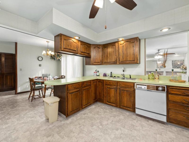 5804 McCartney, Sandusky, OH 44870 Photo 33