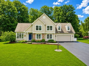 6064 Southbrook Drive, Ontario, NY 14519