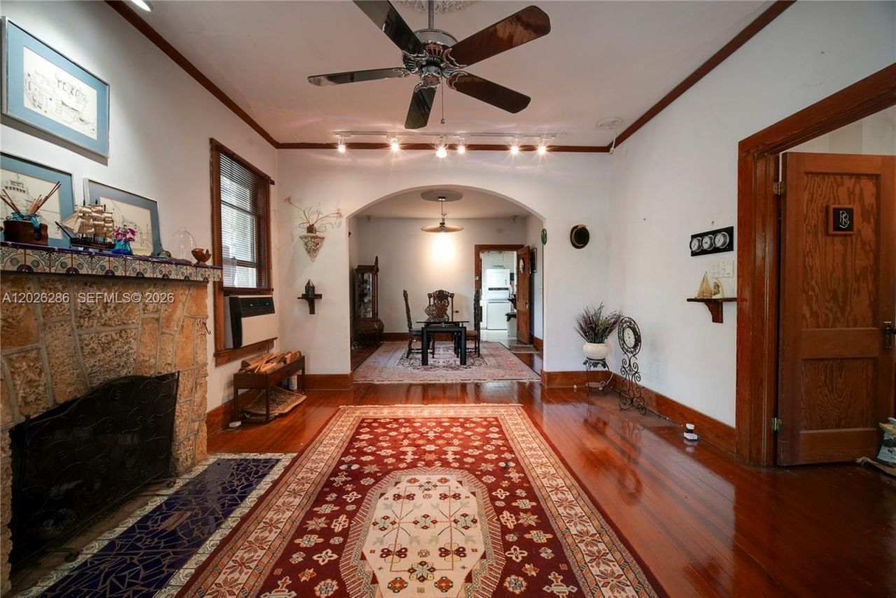 2980 Bird Ave, Miami, FL 33133 Photo