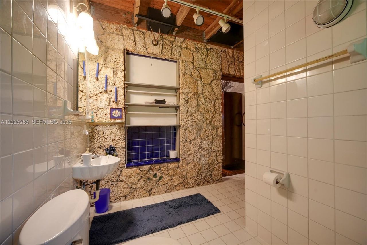 2980 Bird Ave, Miami, FL 33133 Photo