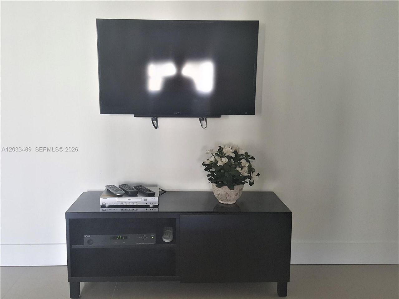 16919 N Bay Rd, Unit 608, Sunny Isles Beach, FL 33160 Photo