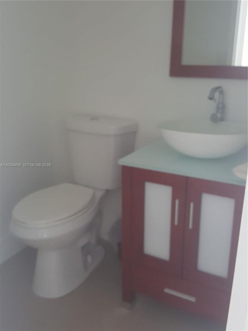 16919 N Bay Rd, Unit 608, Sunny Isles Beach, FL 33160 Photo