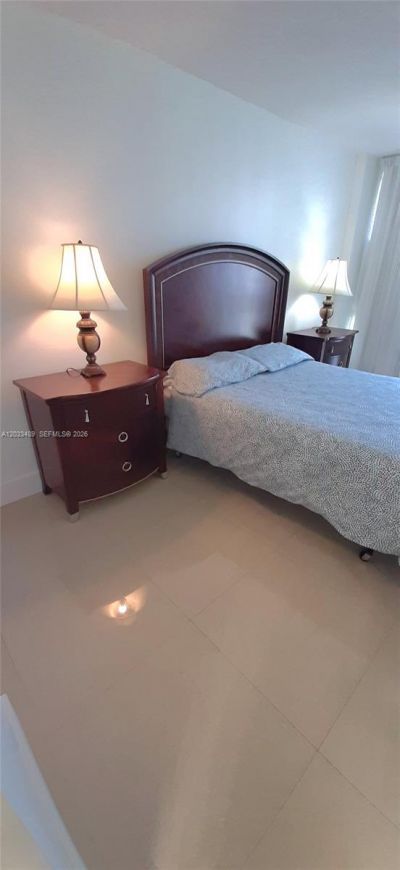16919 N Bay Rd, Unit 608, Sunny Isles Beach, FL 33160 Photo