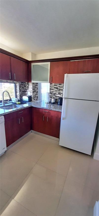 16919 N Bay Rd, Unit 608, Sunny Isles Beach, FL 33160 Photo