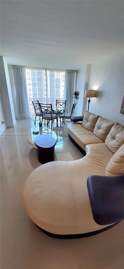 16919 N Bay Rd, Unit 608, Sunny Isles Beach, FL 33160 Photo
