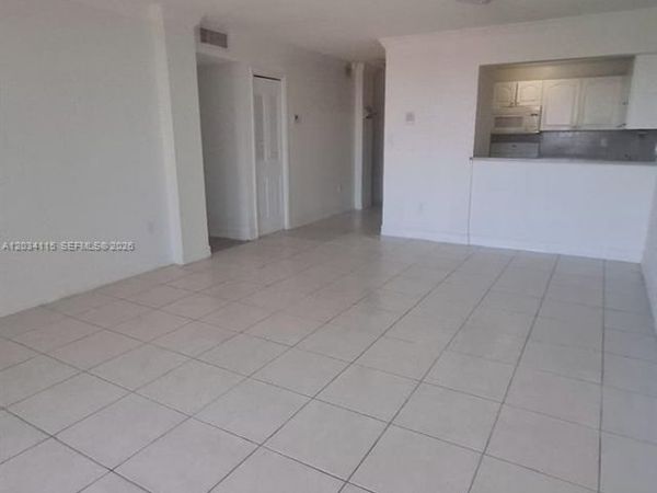 6940 Miami Gardens Dr , Unit 1-522, Hialeah, FL 33015