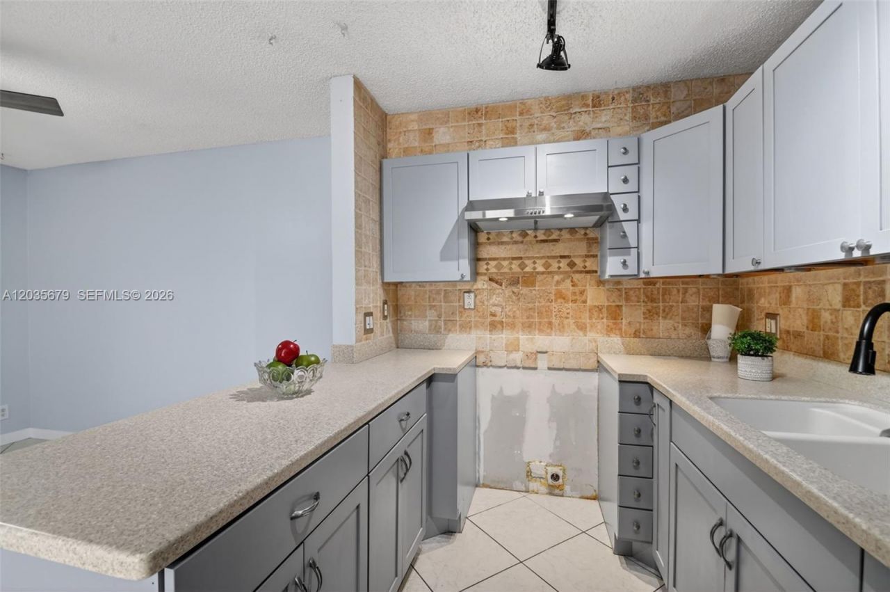 1534 Forest Lakes Cir , Unit A, West Palm Beach, FL 33406 Photo