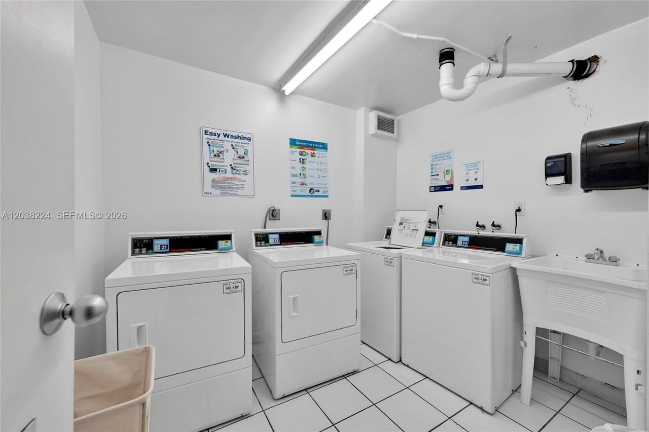 1020 Meridian Ave, Unit 715, Miami Beach, FL 33139 Photo