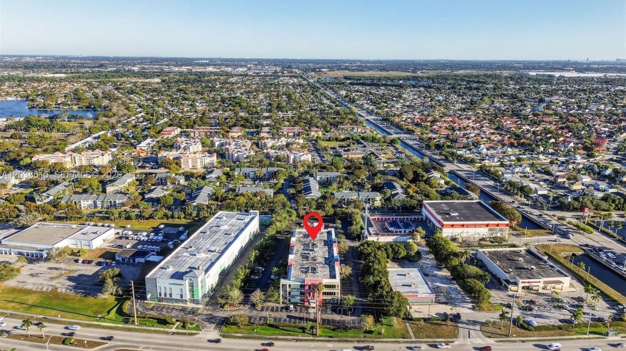 Second Generation Beauty Salon For Lease In Hialea, Hialeah, FL 33015 Photo