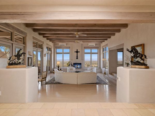 871 Vista Canada, Santa Fe, NM 87501