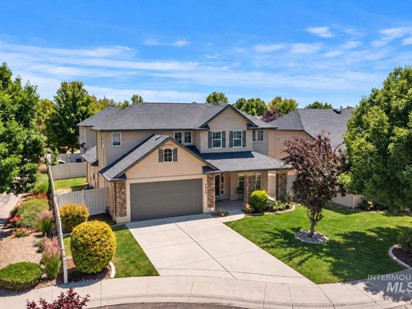 2946 N Christian Way, Meridian, ID 83646