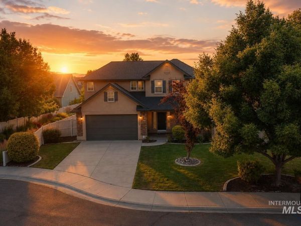 2946 N Christian Way, Meridian, ID 83646