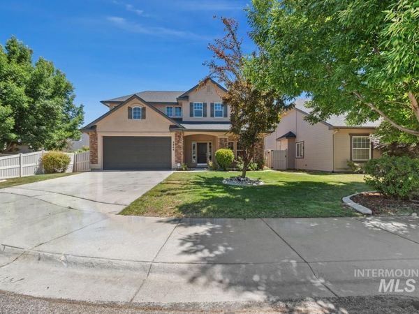 2946 N Christian Way, Meridian, ID 83646