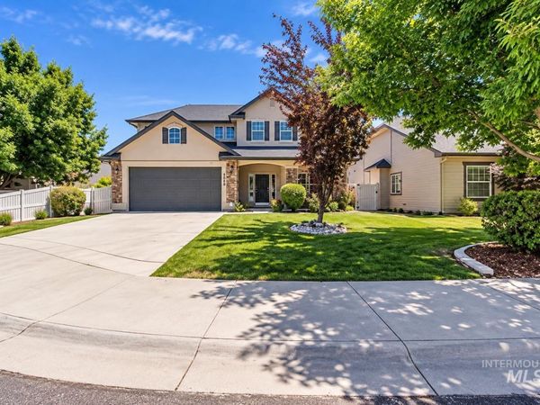 2946 N Christian Way, Meridian, ID 83646