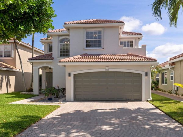3961 Crescent Creek Place, Coconut Creek, FL 33073