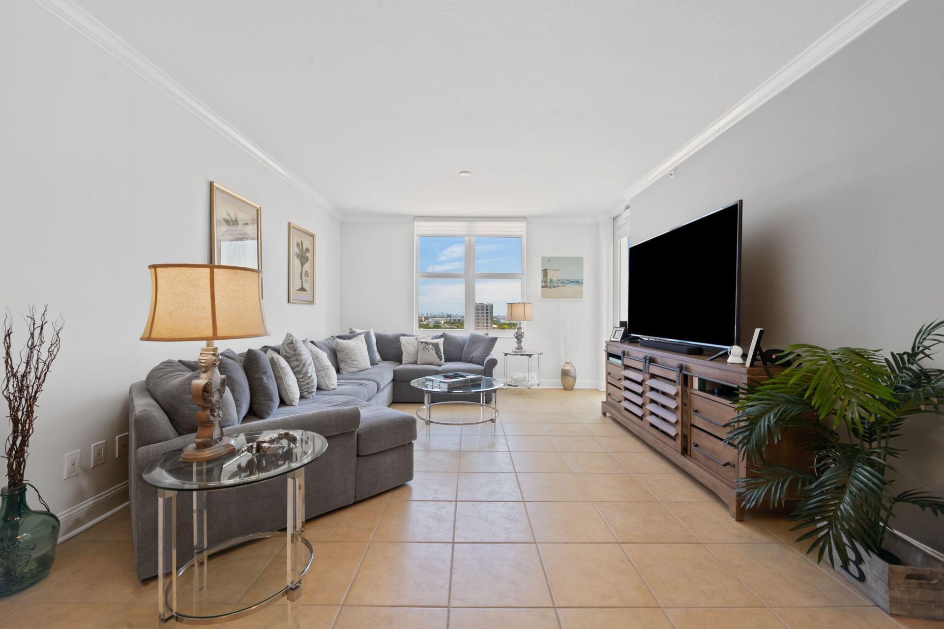 511 SE 5 Avenue, Unit 1409, Fort Lauderdale, FL 33301 Photo