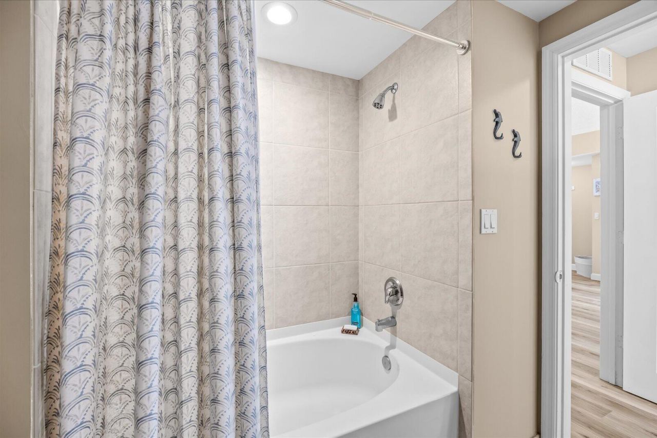 715 NW Flagler Avenue, Unit 302, Stuart, FL 34994 Photo