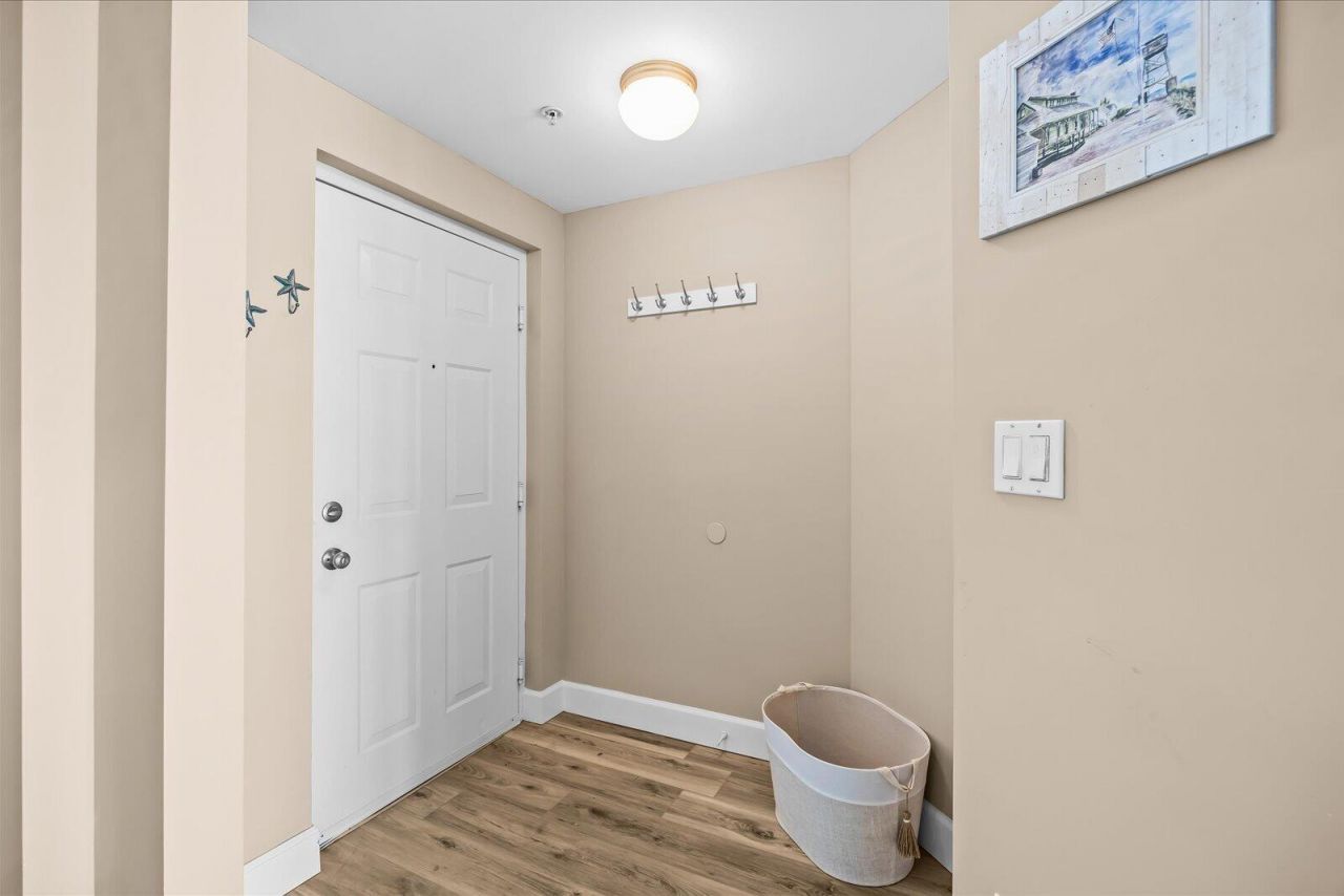 715 NW Flagler Avenue, Unit 302, Stuart, FL 34994 Photo