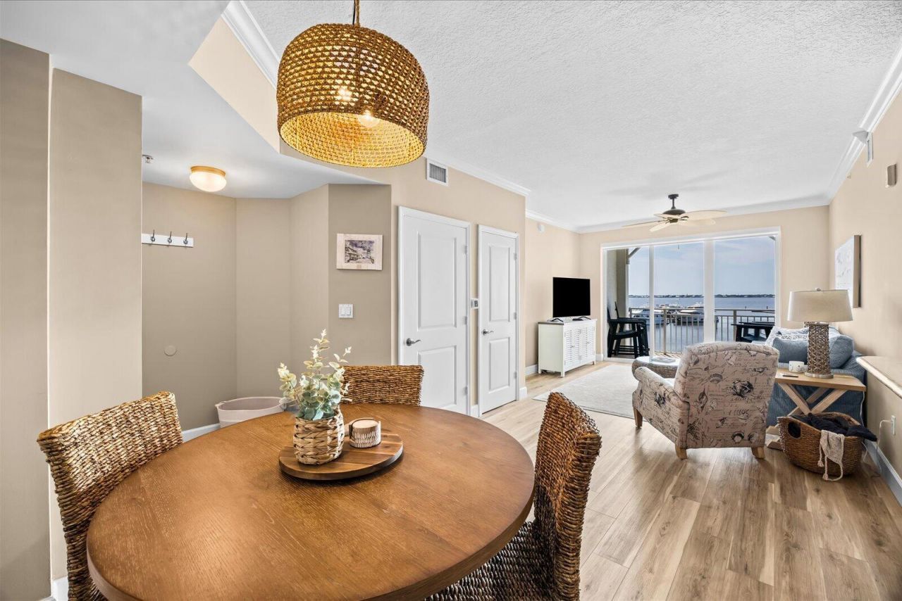 715 NW Flagler Avenue, Unit 302, Stuart, FL 34994 Photo