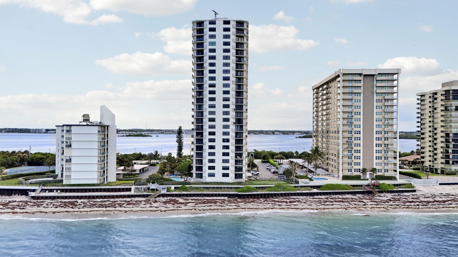 5420 N Ocean, Unit 204, Singer Island, FL 33404 Photo